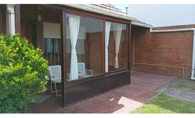 CHALET EN ALQUILER TEMPORARIO A 2 CUADRAS DEL MAR PARA 6 PERSONAS