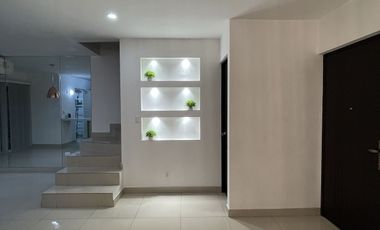 CASA EN RENTA CON ALBERCA EN CUMBRES MONTENOVA  - GARCIA NL.