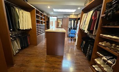 Lomas Hipódromo  hermosa casa en calle cerrada