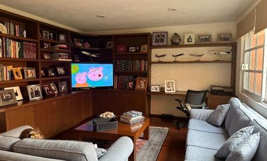 Lomas Hipódromo  hermosa casa en calle cerrada