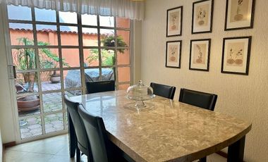 Lomas Hipódromo  hermosa casa en calle cerrada