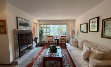 Lomas Hipódromo  hermosa casa en calle cerrada