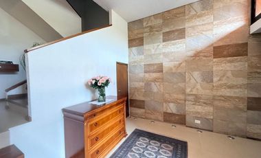 Lomas Hipódromo  hermosa casa en calle cerrada