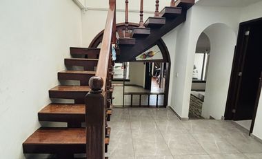 Casa en venta en el corazón de Fracc. Coapexpan- Doble habitación en planta baja