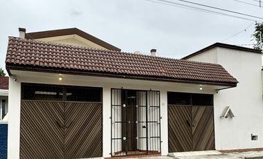 Casa en venta en el corazón de Fracc. Coapexpan- Doble habitación en planta baja