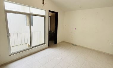 Casa en venta en el corazón de Fracc. Coapexpan- Doble habitación en planta baja