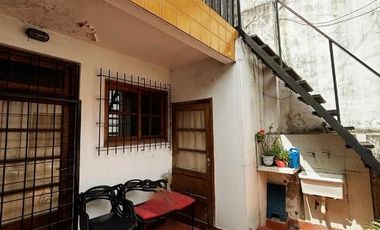 Casa para 2 Familias en venta en Moron Sur