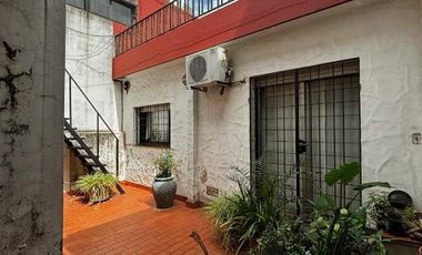 Casa para 2 Familias en venta en Moron Sur