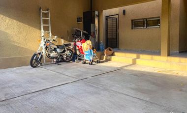 Casa PH en venta en Barrio Luna