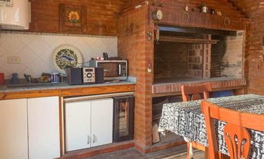 Casa PH en venta en Barrio Luna