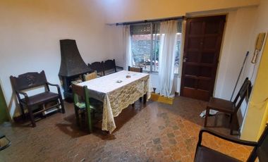 Casa en alquiler en Bernal Centro