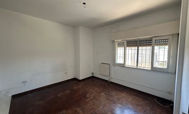 Semipiso en venta en Bernal Centro