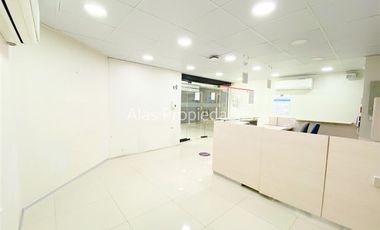 Local Comercial en Venta en Centro Médico | Alcántara | Las Condes | Alas Propiedades