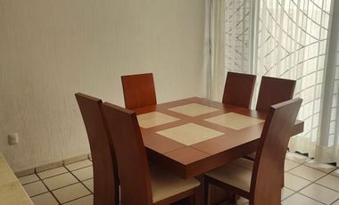 RENTA EXCELENTE CASA AMUEBLADA CHAPALITA LAS FUENTES