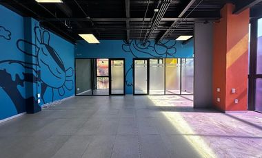 Renta Local/Oficina en La Calma Primer Piso 143m2