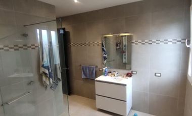 Casa en Venta Ubicado en Sabaneta Codigo 1998