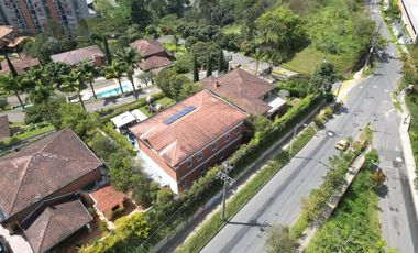 Casa en Venta Ubicado en Sabaneta Codigo 1998