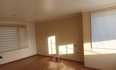 Casa en Arriendo en Condominio Privado Camino Tromen a 10 minutos Fundo el Carmen