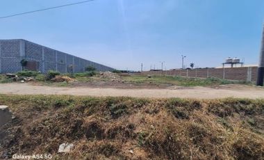 En Venta Amplio Terreno en La Libertad