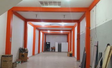En Venta Local Comercial de 4 pisos en  San Martin