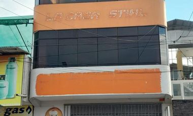 En Venta Local Comercial de 4 pisos en  San Martin