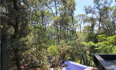 Residencia en Venta en Avandaro Dentro de Exclusivo Fraccionamiento.