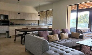 Casa en Renta Dentro de Fraccionamiento en Valle de Bravo