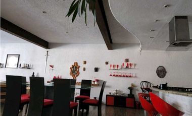 Casa en renta en Valle de Bravo con Vista al Lago