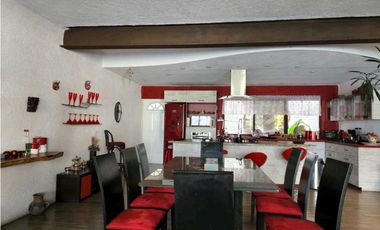 Casa en renta en Valle de Bravo con Vista al Lago