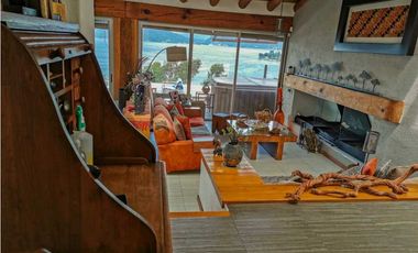 CASA EN RENTA EN VALLE DE BRAVO CON VISTA AL LAGO