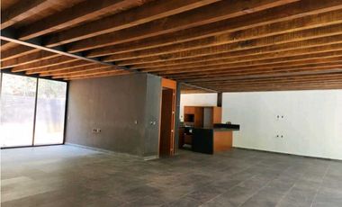 Residencia en Venta Cerca Del Centro de Avándaro