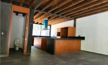 Residencia en Venta Cerca Del Centro de Avándaro