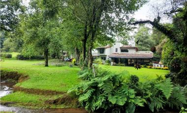 RESIDENCIA CAMPESTRE DE LUJO EN VENTA EN VALLE DE BRAVO