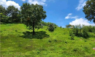 RANCHO EN VENTA EN VALLE DE BRAVO CON ARROYO