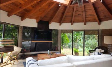 Casa En Venta En Avándaro Centro
