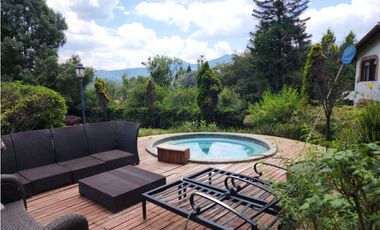 Casa En Venta En Avándaro Centro