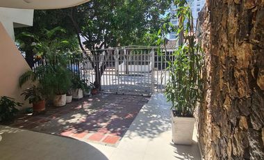 VENDO CASA SANTA MARTA - BARRIO EL JARDIN