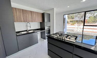 Casa NUEVA en Los Álamos Haras del Bosque, 300 m² de terreno y lujo total.
