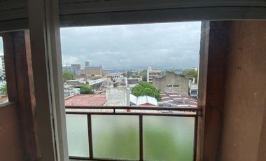 Departamento 2 ambientes en venta en el centro de Quilmes