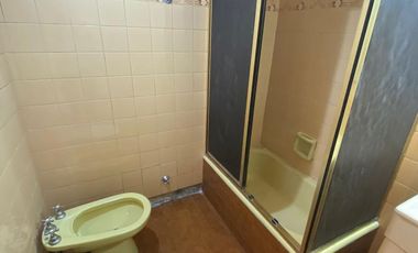 Departamento 2 ambientes en venta en el centro de Quilmes