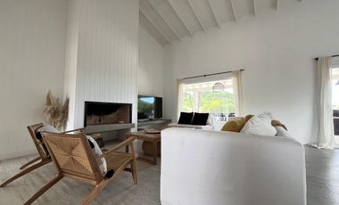 Casa en Venta - Barrio Residencial I Lote 443 de Costa Esmeralda - Fondo a boulevard