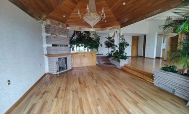 SE VENDE EXCELENTE CASA EN BOSQUES DE LAS LOMAS (V)