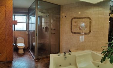 SE VENDE EXCELENTE CASA EN BOSQUES DE LAS LOMAS (V)
