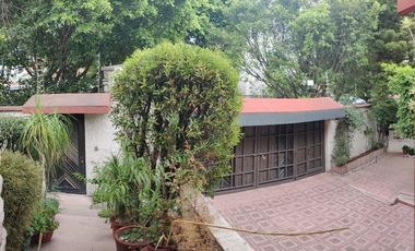 SE VENDE EXCELENTE CASA EN BOSQUES DE LAS LOMAS (V)