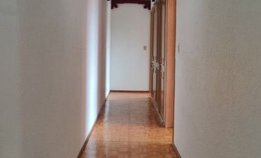 SE VENDE EXCELENTE CASA EN BOSQUES DE LAS LOMAS (V)