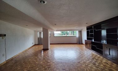 SE VENDE EXCELENTE CASA EN BOSQUES DE LAS LOMAS (V)
