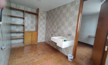 SE VENDE EXCELENTE CASA EN BOSQUES DE LAS LOMAS (V)