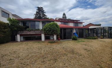 SE VENDE EXCELENTE CASA EN BOSQUES DE LAS LOMAS (V)