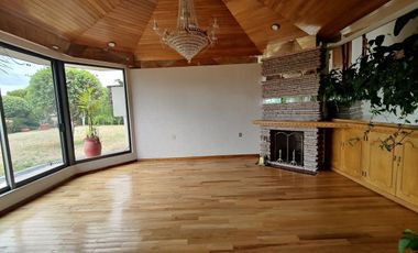 SE VENDE EXCELENTE CASA EN BOSQUES DE LAS LOMAS (V)
