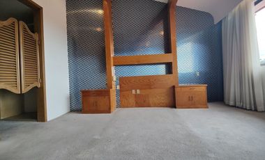 SE VENDE EXCELENTE CASA EN BOSQUES DE LAS LOMAS (V)